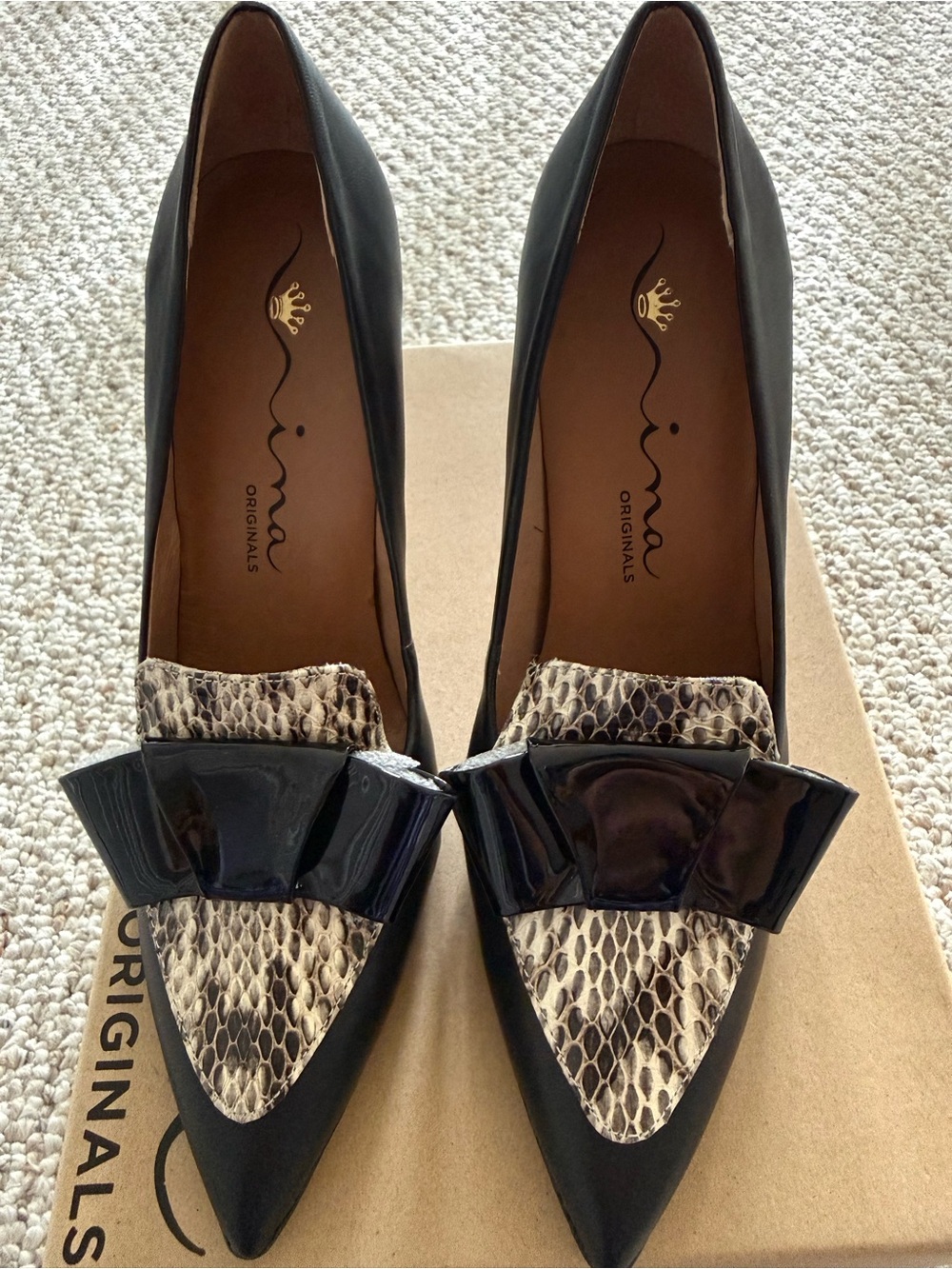 Nina Black Pumps with Snake-Print Vamps and Patent Bow